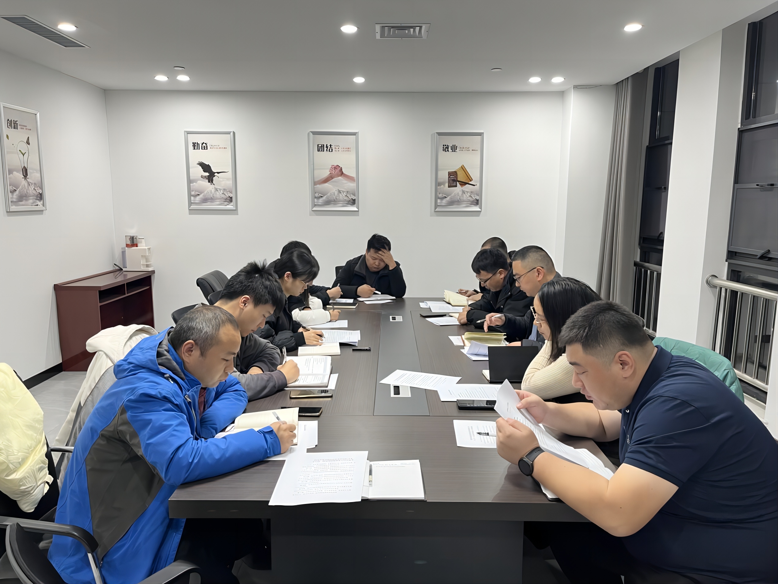 河南迪豐瑞源公司開展《北京長峰醫院重大(dà)火災事故調查報告》學習會
